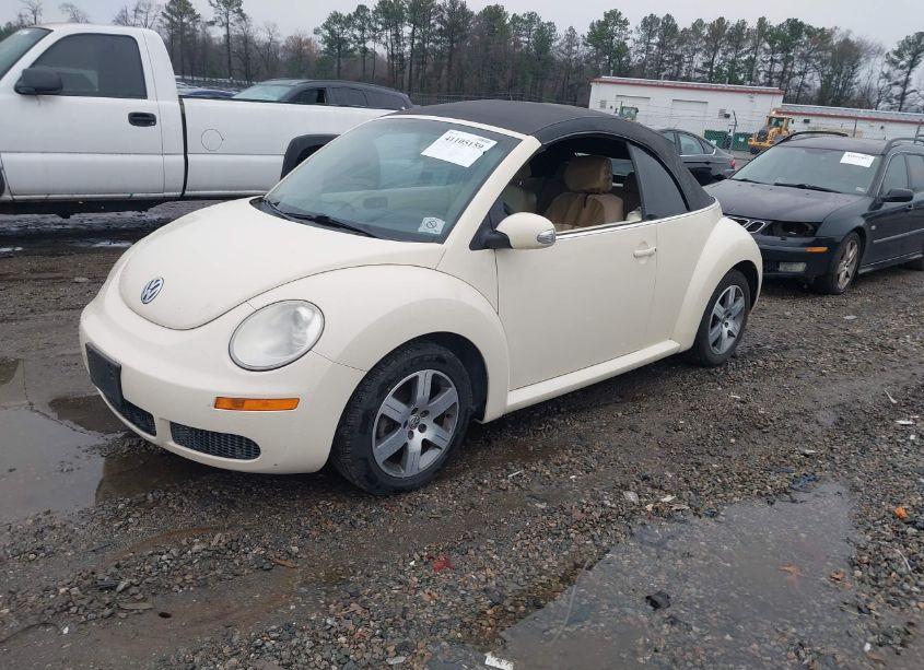 Photo 2 of 2006 Volkswagen New BEETLE 2.5 (VIN 3VWRG31Y26M313935)