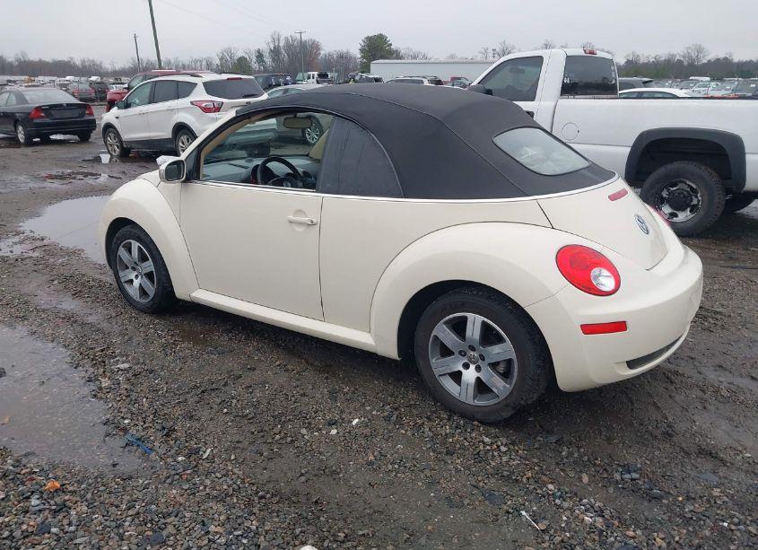 Photo 3 of 2006 Volkswagen New BEETLE 2.5 (VIN 3VWRG31Y26M313935)