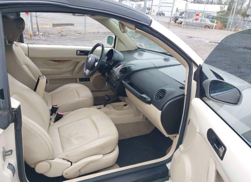 Photo 5 of 2006 Volkswagen New BEETLE 2.5 (VIN 3VWRG31Y26M313935)