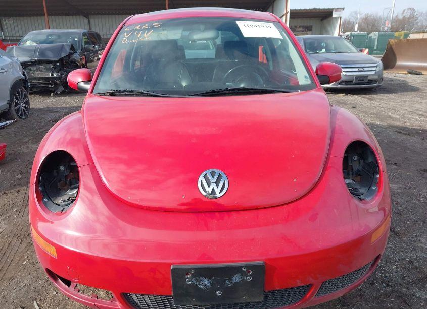 Photo 6 of 2010 Volkswagen New BEETLE 2.5L (VIN 3VWRG3AG1AM013769)