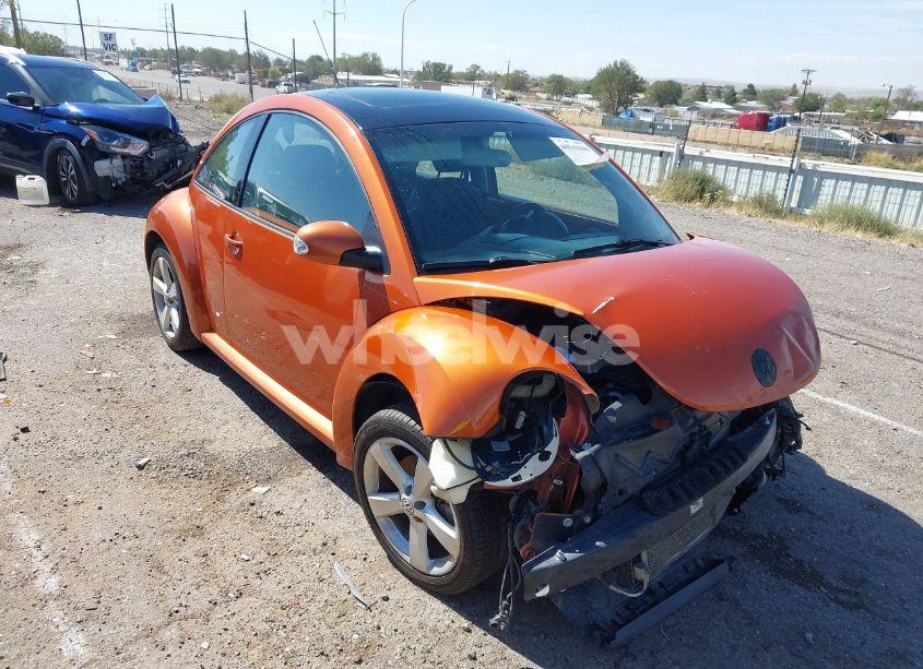2010 Volkswagen New BEETLE 2.5L RED ROCK EDITION (VIN 3VWRG3AG1AM021001) main photo