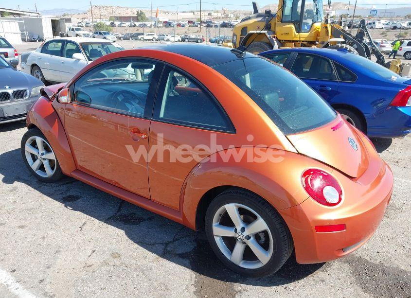 Photo 3 of 2010 Volkswagen New BEETLE 2.5L RED ROCK EDITION (VIN 3VWRG3AG1AM021001)