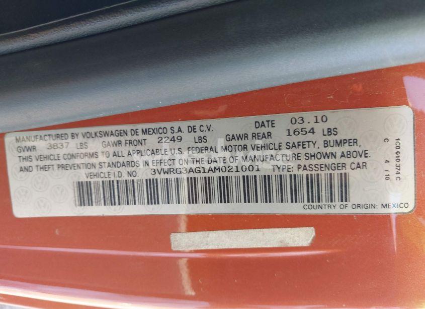 Photo 9 of 2010 Volkswagen New BEETLE 2.5L RED ROCK EDITION (VIN 3VWRG3AG1AM021001)