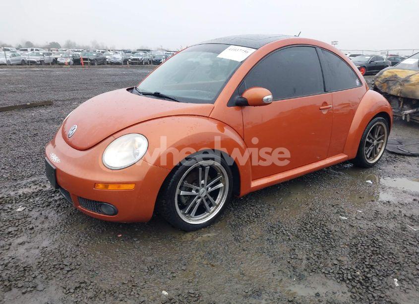 Photo 2 of 2010 Volkswagen New BEETLE 2.5L RED ROCK EDITION (VIN 3VWRG3AG3AM024689)