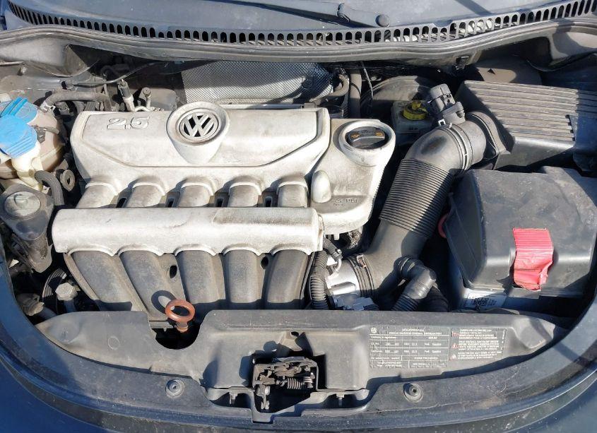 Photo 10 of 2010 Volkswagen New BEETLE 2.5L (VIN 3VWRG3AG4AM013488)