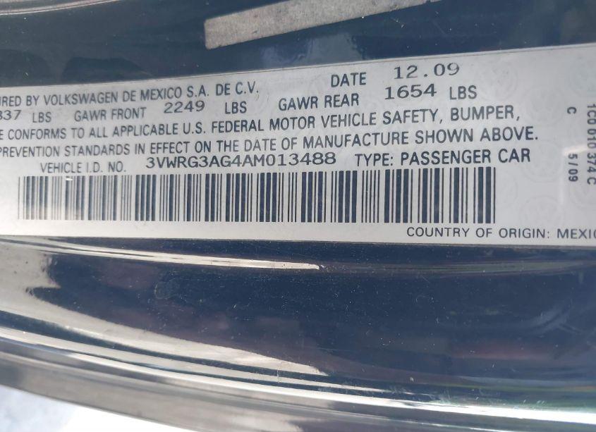 Photo 9 of 2010 Volkswagen New BEETLE 2.5L (VIN 3VWRG3AG4AM013488)