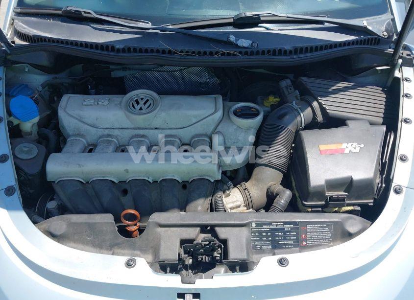 Photo 10 of 2010 Volkswagen New BEETLE 2.5L (VIN 3VWRG3AG8AM013672)