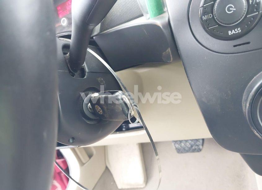 Photo 11 of 2010 Volkswagen New BEETLE 2.5L (VIN 3VWRG3AL0AM005885)