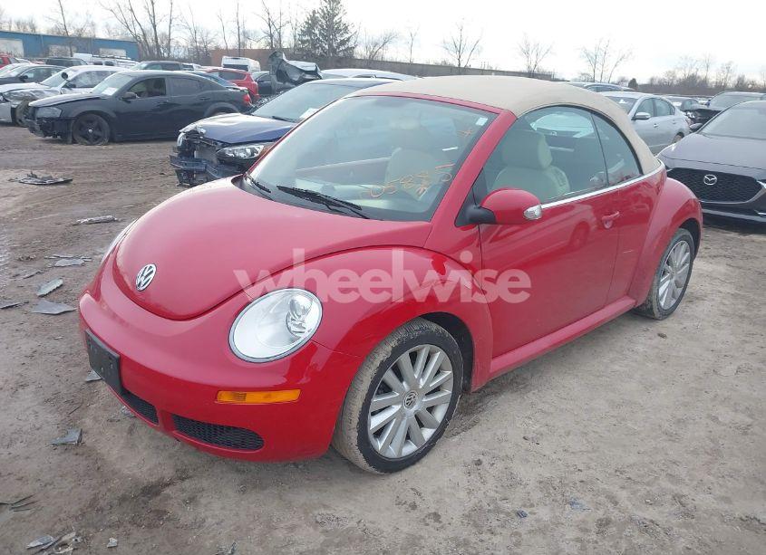 Photo 2 of 2010 Volkswagen New BEETLE 2.5L (VIN 3VWRG3AL0AM005885)