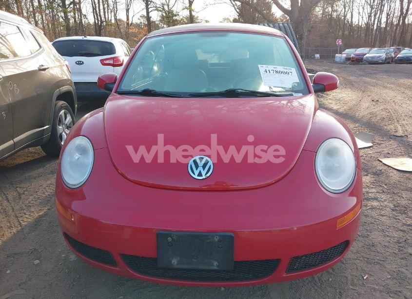 Photo 12 of 2010 Volkswagen New BEETLE 2.5L (VIN 3VWRG3AL9AM004475)