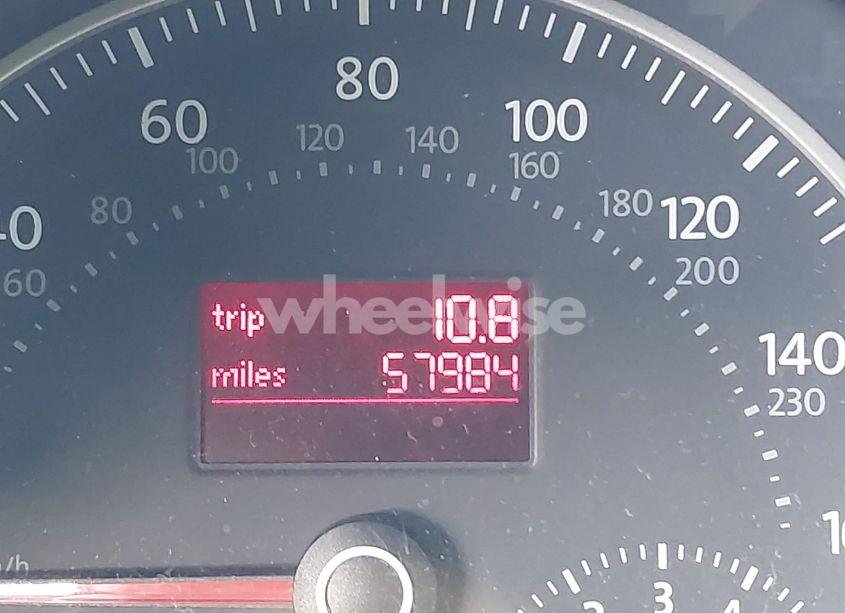 Photo 15 of 2010 Volkswagen New BEETLE 2.5L (VIN 3VWRG3AL9AM004475)