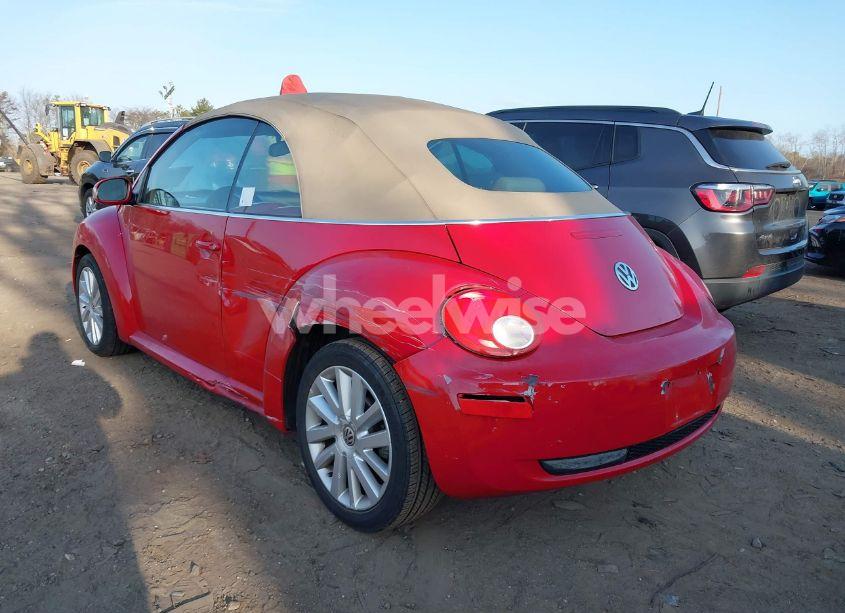 Photo 6 of 2010 Volkswagen New BEETLE 2.5L (VIN 3VWRG3AL9AM004475)