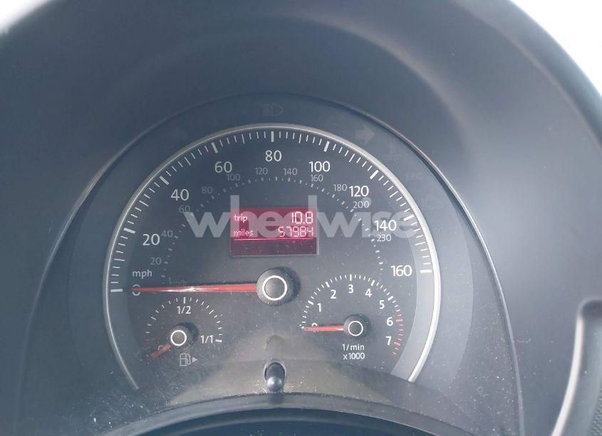 Photo 7 of 2010 Volkswagen New BEETLE 2.5L (VIN 3VWRG3AL9AM004475)