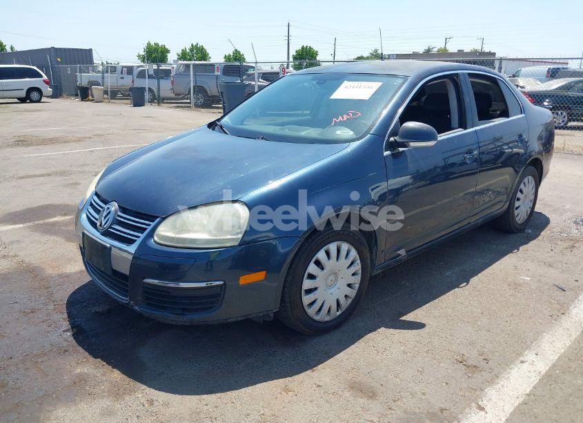 Photo 2 of 2005 Volkswagen Jetta 2.5 (VIN 3VWRG71K05M644658)