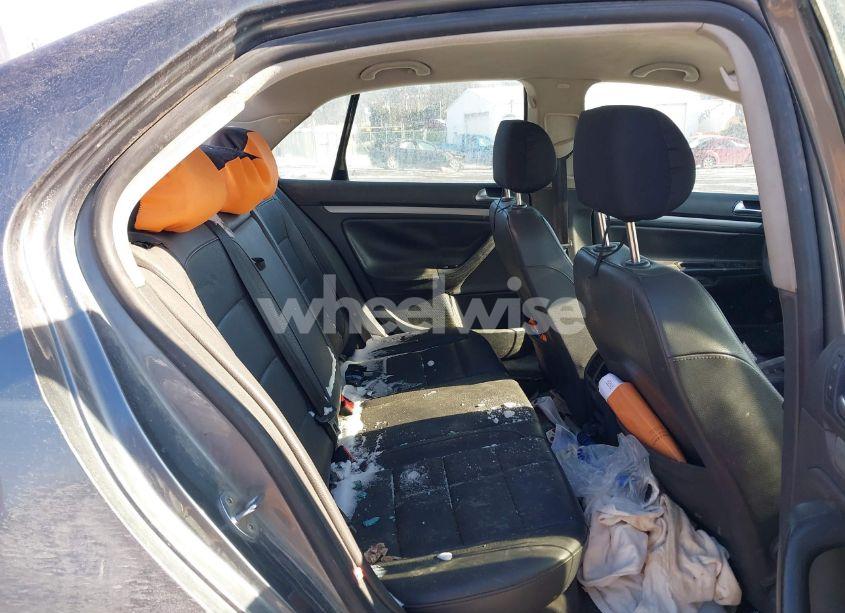 Photo 8 of 2006 Volkswagen Jetta 2.5 (VIN 3VWRG71K26M729180)