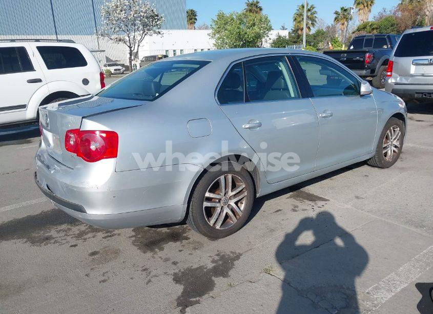 Photo 4 of 2006 Volkswagen Jetta 2.5 (VIN 3VWRG71K46M711389)