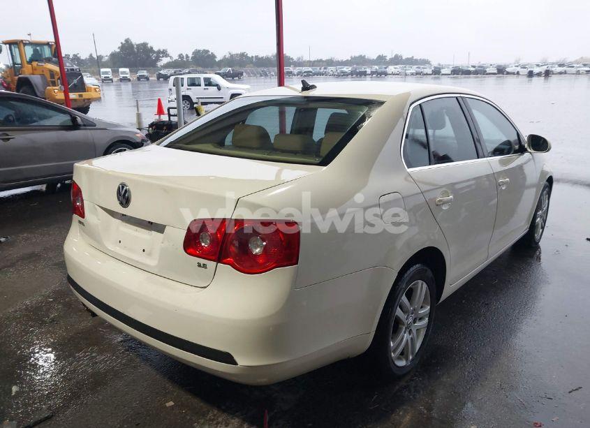 Photo 4 of 2007 Volkswagen Jetta 2.5 (VIN 3VWRG71K77M118482)