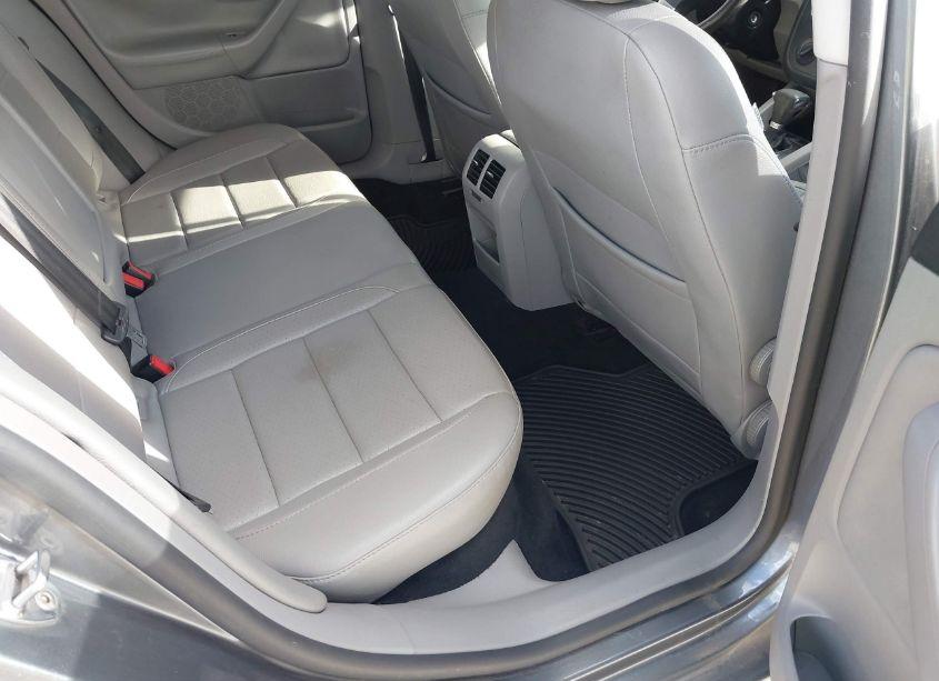 Photo 8 of 2009 Volkswagen Jetta WOLFSBURG EDITION (VIN 3VWRJ71K19M044447)