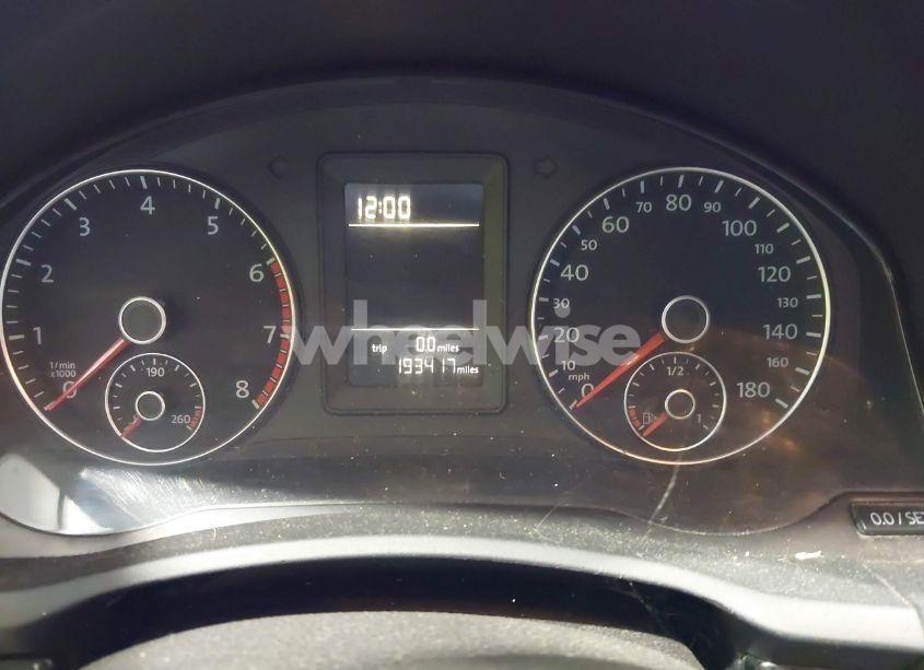 Photo 7 of 2010 Volkswagen Jetta WOLFSBURG EDITION (VIN 3VWRJ7AJ2AM061513)