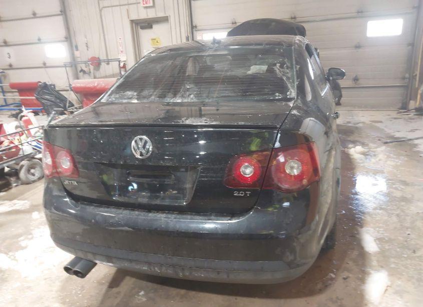 Photo 16 of 2010 Volkswagen Jetta WOLFSBURG EDITION (VIN 3VWRJ7AJ6AM018647)