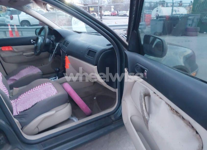 Photo 5 of 2003 Volkswagen Jetta GL (VIN 3VWRK69M03M161392)