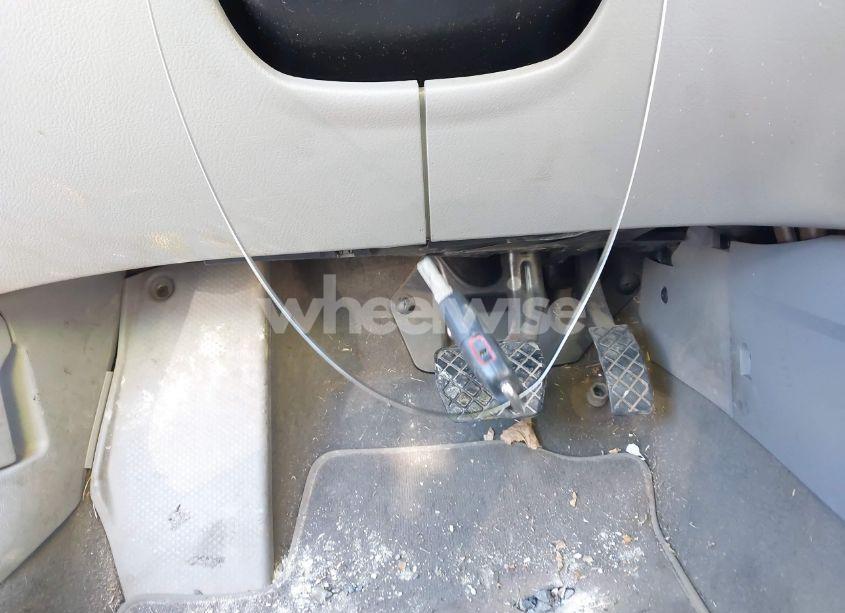 Photo 11 of 2004 Volkswagen Jetta GL (VIN 3VWRK69M64M140841)