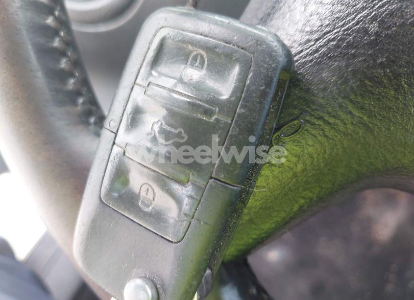 Photo 11 of 2004 Volkswagen Jetta GL (VIN 3VWRK69MX4M082958)