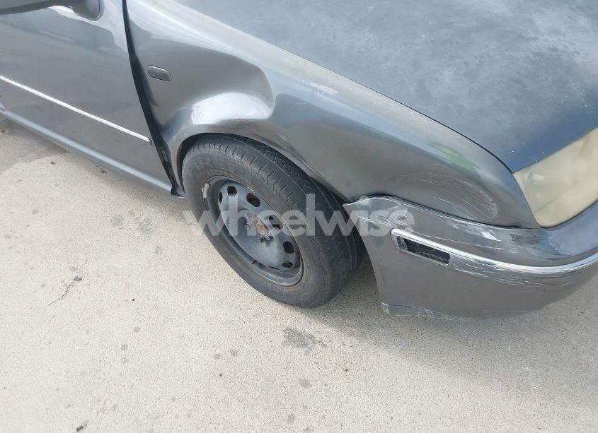 Photo 6 of 2004 Volkswagen Jetta GL (VIN 3VWRK69MX4M082958)