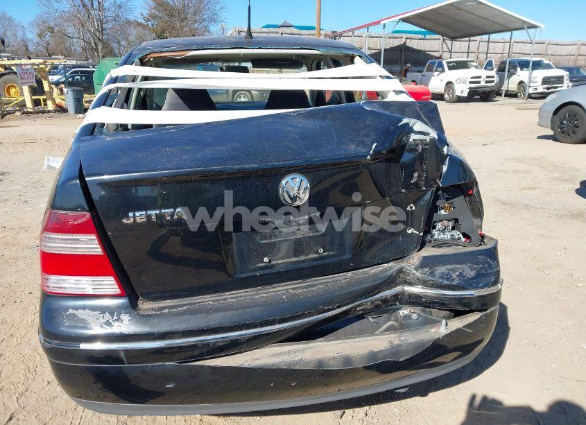 Photo 6 of 2004 Volkswagen Jetta GL (VIN 3VWRK69MX4M112945)