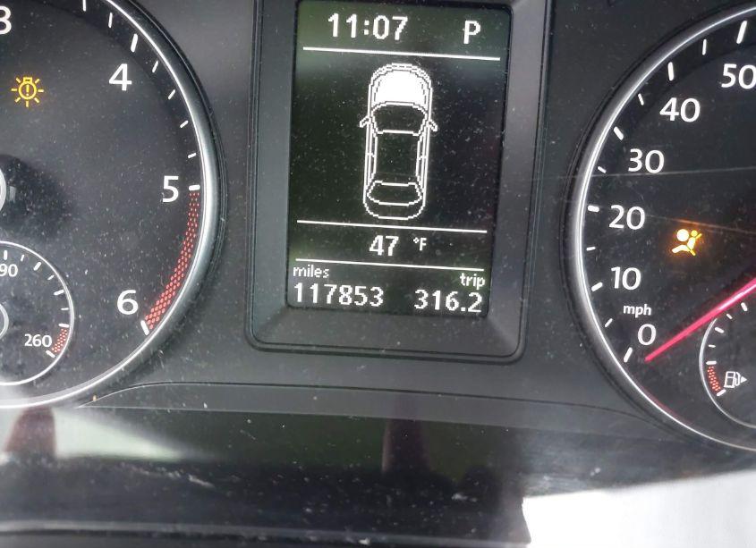 Photo 16 of 2010 Volkswagen Jetta TDI (VIN 3VWRL7AJ3AM121258)