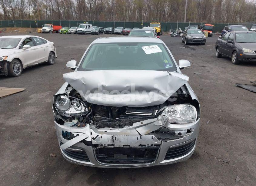 Photo 12 of 2010 Volkswagen Jetta TDI (VIN 3VWRL7AJ5AM178254)