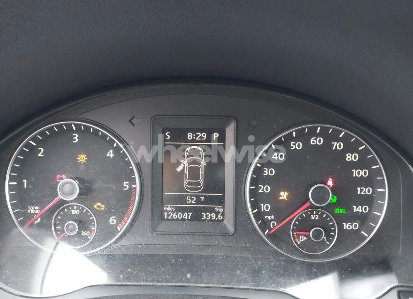 Photo 7 of 2010 Volkswagen Jetta TDI (VIN 3VWRL7AJ5AM178254)