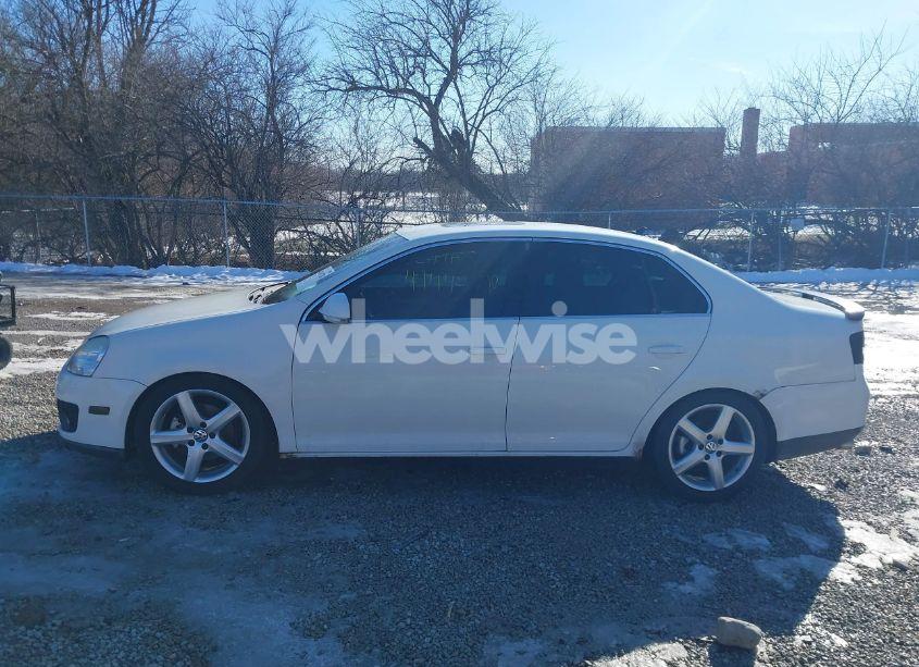Photo 14 of 2008 Volkswagen Jetta SE/SEL (VIN 3VWRM71K08M030500)
