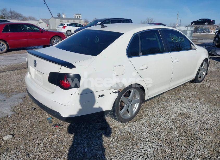 Photo 4 of 2008 Volkswagen Jetta SE/SEL (VIN 3VWRM71K08M030500)