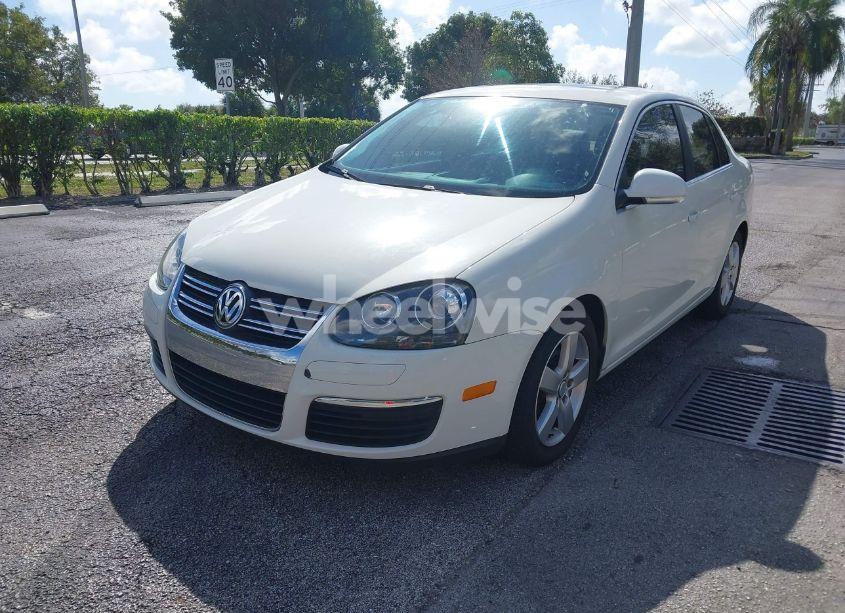 Photo 2 of 2008 Volkswagen Jetta SE/SEL (VIN 3VWRM71K08M108404)