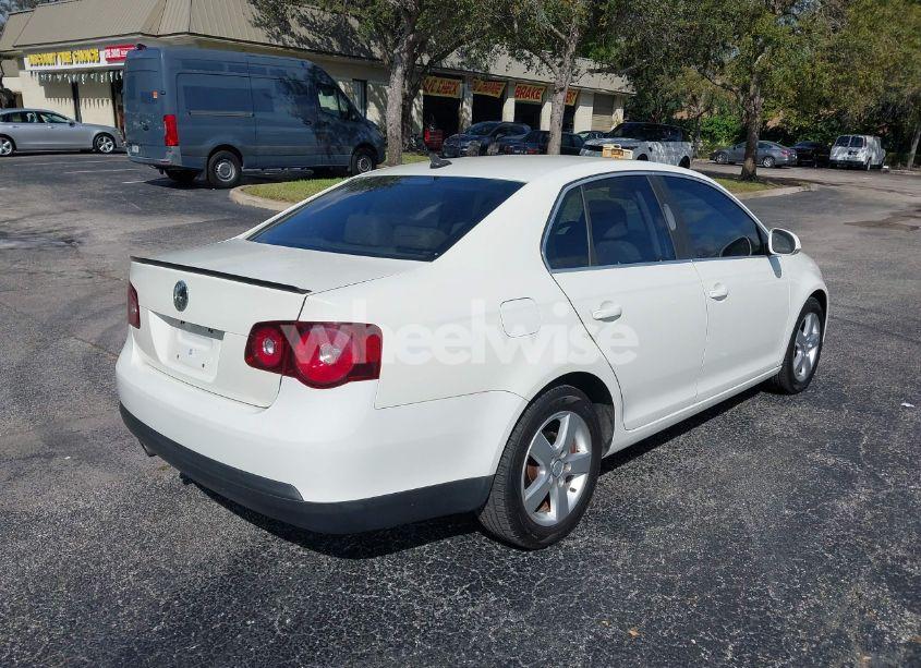 Photo 4 of 2008 Volkswagen Jetta SE/SEL (VIN 3VWRM71K08M108404)