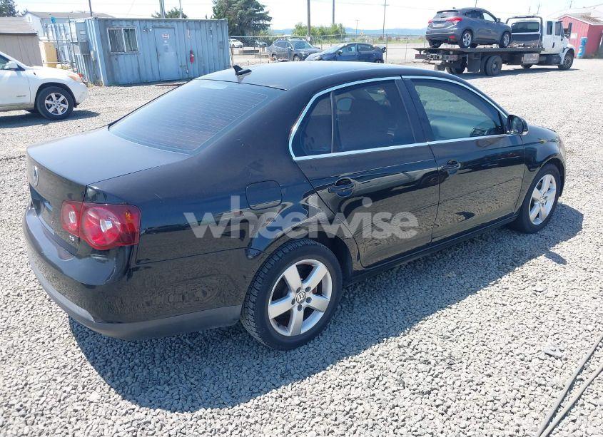 Photo 4 of 2008 Volkswagen Jetta SE (VIN 3VWRM71K08M122898)
