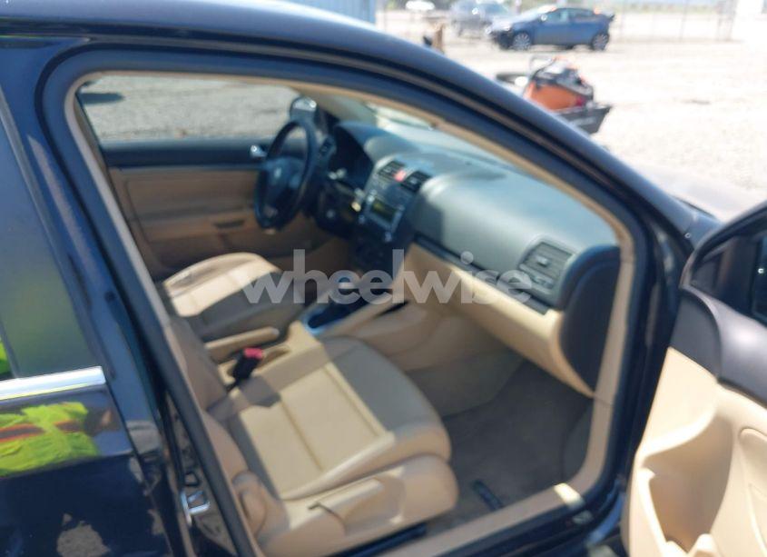 Photo 5 of 2008 Volkswagen Jetta SE (VIN 3VWRM71K08M122898)