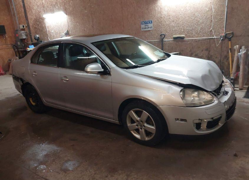 2008 Volkswagen Jetta SE/SEL (VIN 3VWRM71K18M071413) main photo