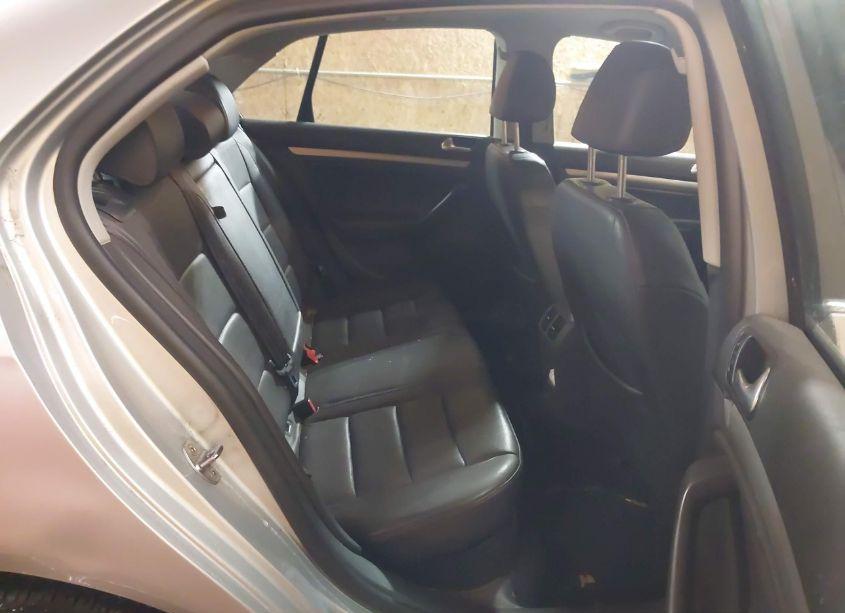 Photo 8 of 2008 Volkswagen Jetta SE/SEL (VIN 3VWRM71K18M071413)