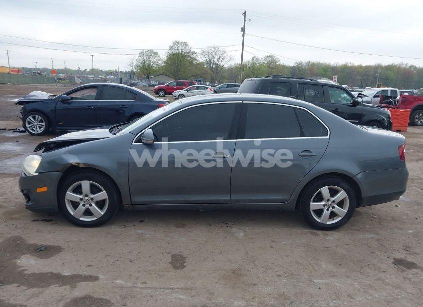 Photo 14 of 2008 Volkswagen Jetta SE (VIN 3VWRM71K18M135790)