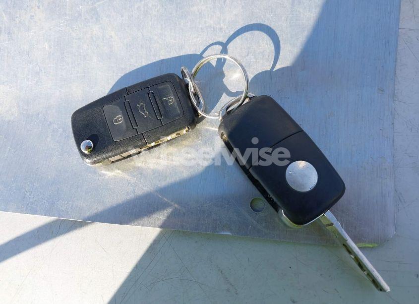 Photo 11 of 2008 Volkswagen Jetta SE (VIN 3VWRM71K28M054233)