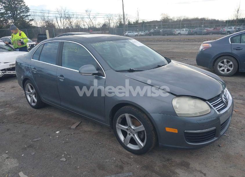2009 Volkswagen Jetta SE (VIN 3VWRM71K29M142250) main photo