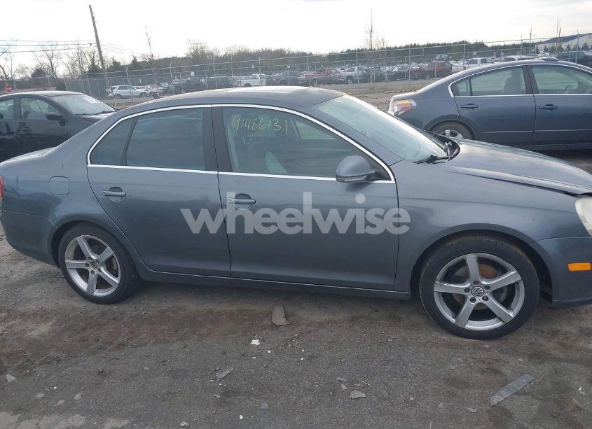 Photo 13 of 2009 Volkswagen Jetta SE (VIN 3VWRM71K29M142250)