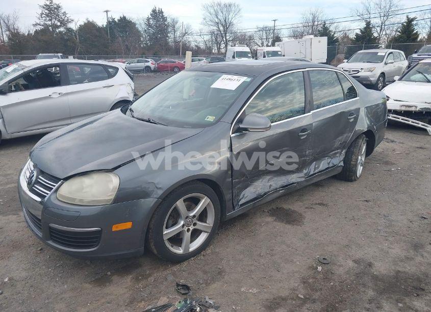 Photo 2 of 2009 Volkswagen Jetta SE (VIN 3VWRM71K29M142250)