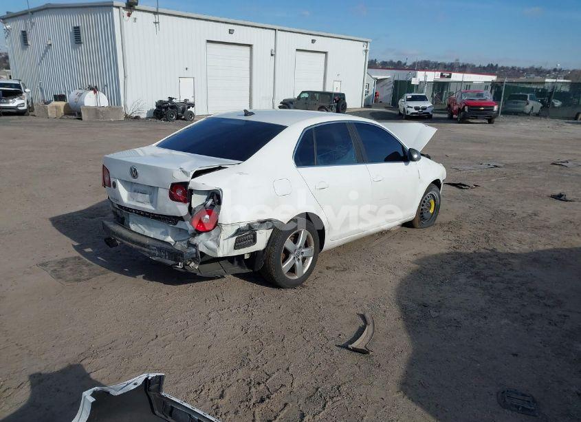 Photo 4 of 2008 Volkswagen Jetta SE/SEL (VIN 3VWRM71K38M023413)