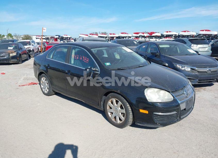 2008 Volkswagen Jetta SE/SEL (VIN 3VWRM71K48M060020) main photo