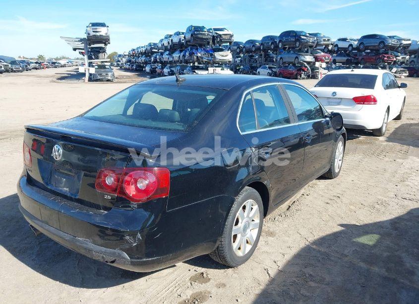 Photo 4 of 2008 Volkswagen Jetta SE/SEL (VIN 3VWRM71K48M060020)