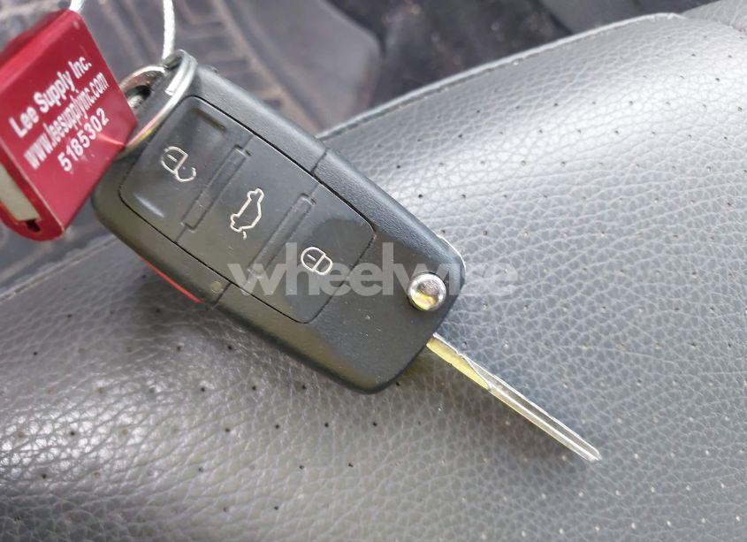 Photo 11 of 2008 Volkswagen Jetta SE (VIN 3VWRM71K48M158464)