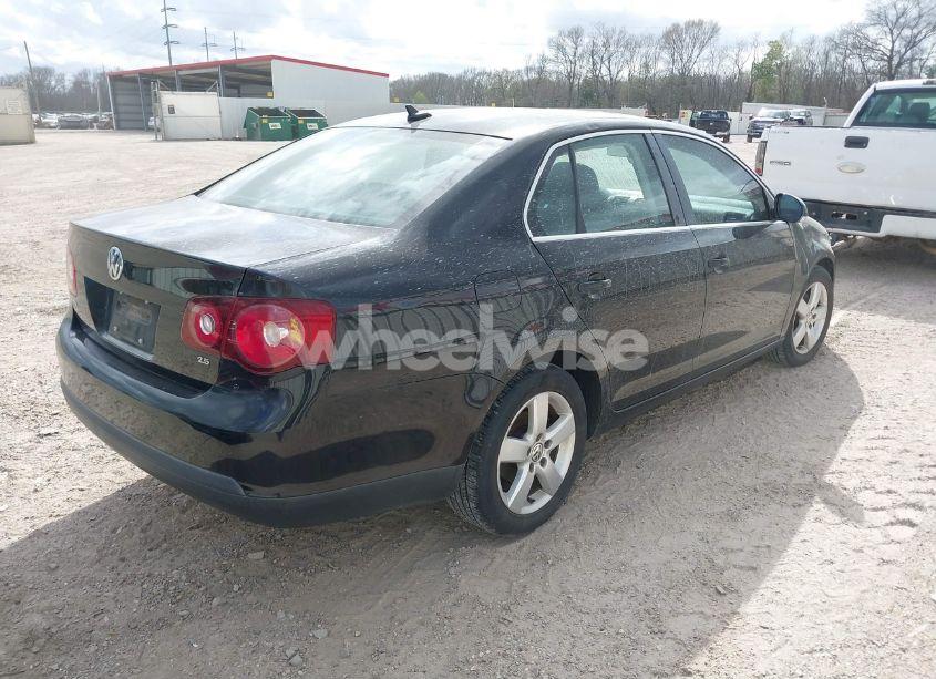 Photo 4 of 2008 Volkswagen Jetta SE (VIN 3VWRM71K48M158464)